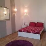 Апартаменты Downtown Rising Sun 104 Sq.m