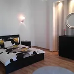 Апартаменты Downtown Rising Sun 104 Sq.m *