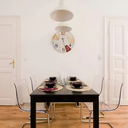 Downtown Rising Sun 104 Sq.m Apartment